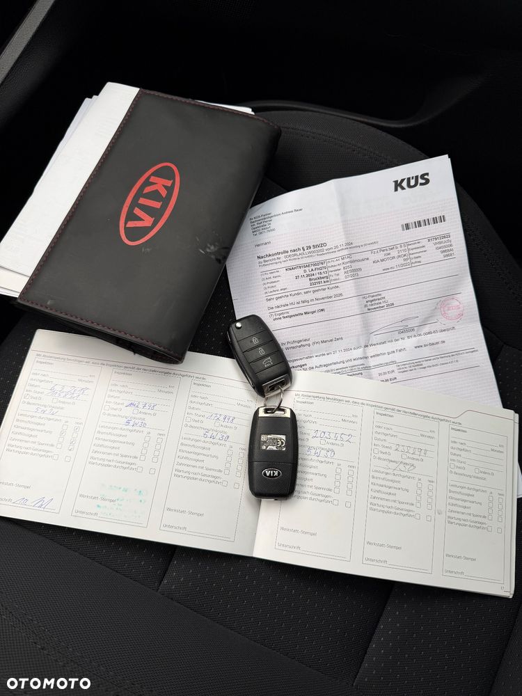 Kia Carens 1.7 CRDi Vision - 31