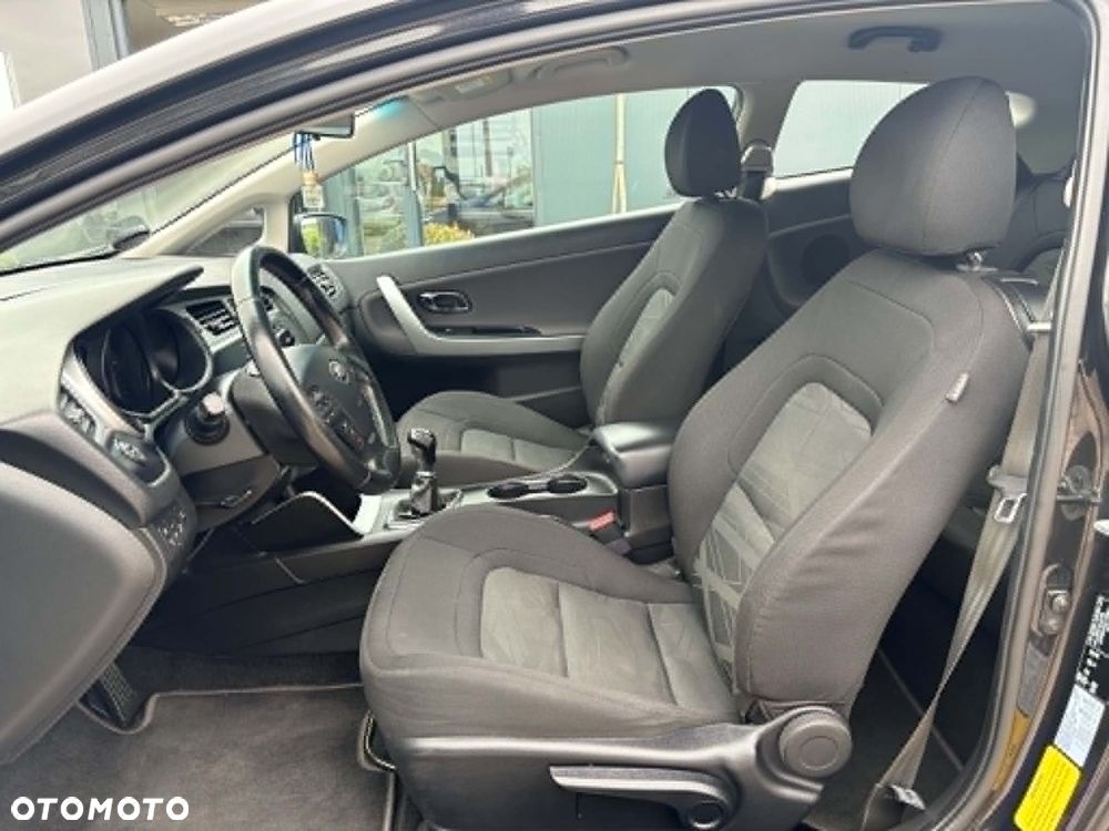 Kia ProCeed 1.4 L - 8
