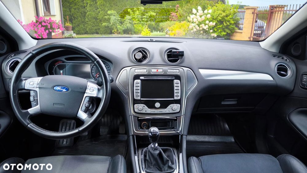Ford Mondeo 1.8 TDCi Titanium - 14