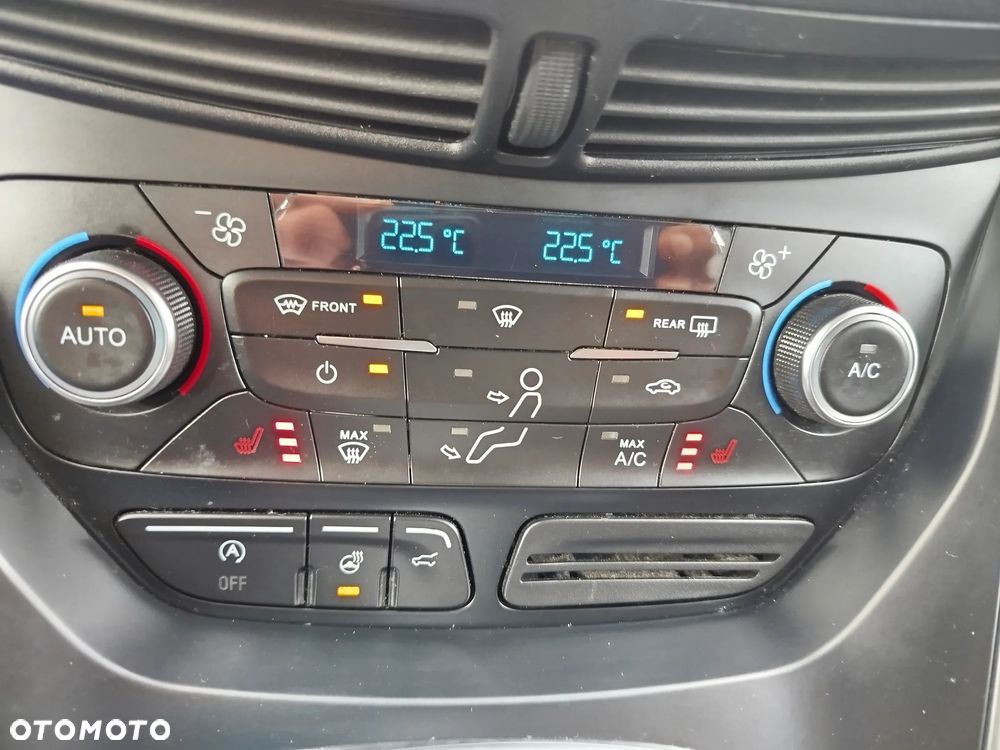 Ford Kuga - 21