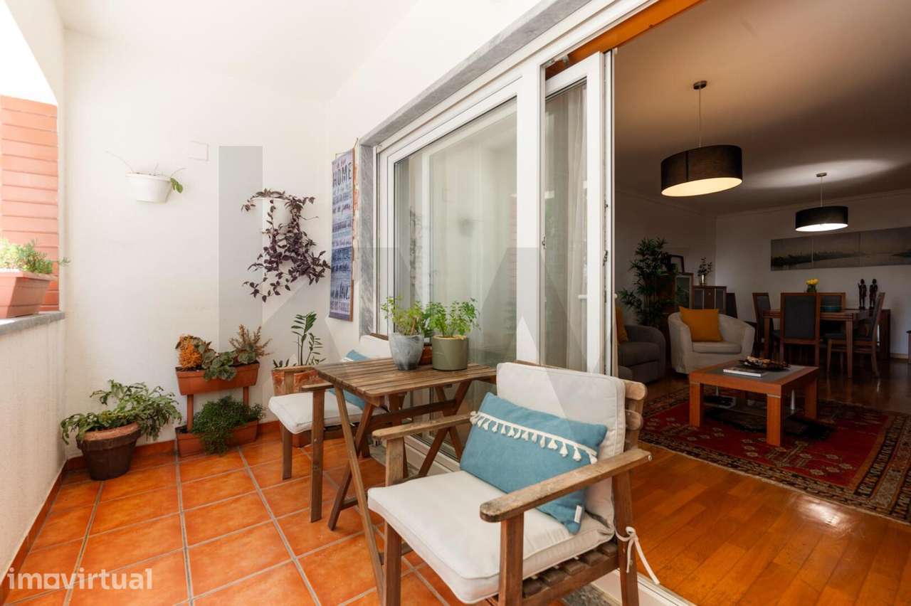Apartamento T2 com Parqueamento e Arrecadação | Urbanização Parque São - Grande imagem: 3/35