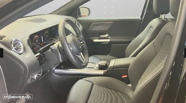 Mercedes-Benz EQA 300 4Matic Progressive - 4