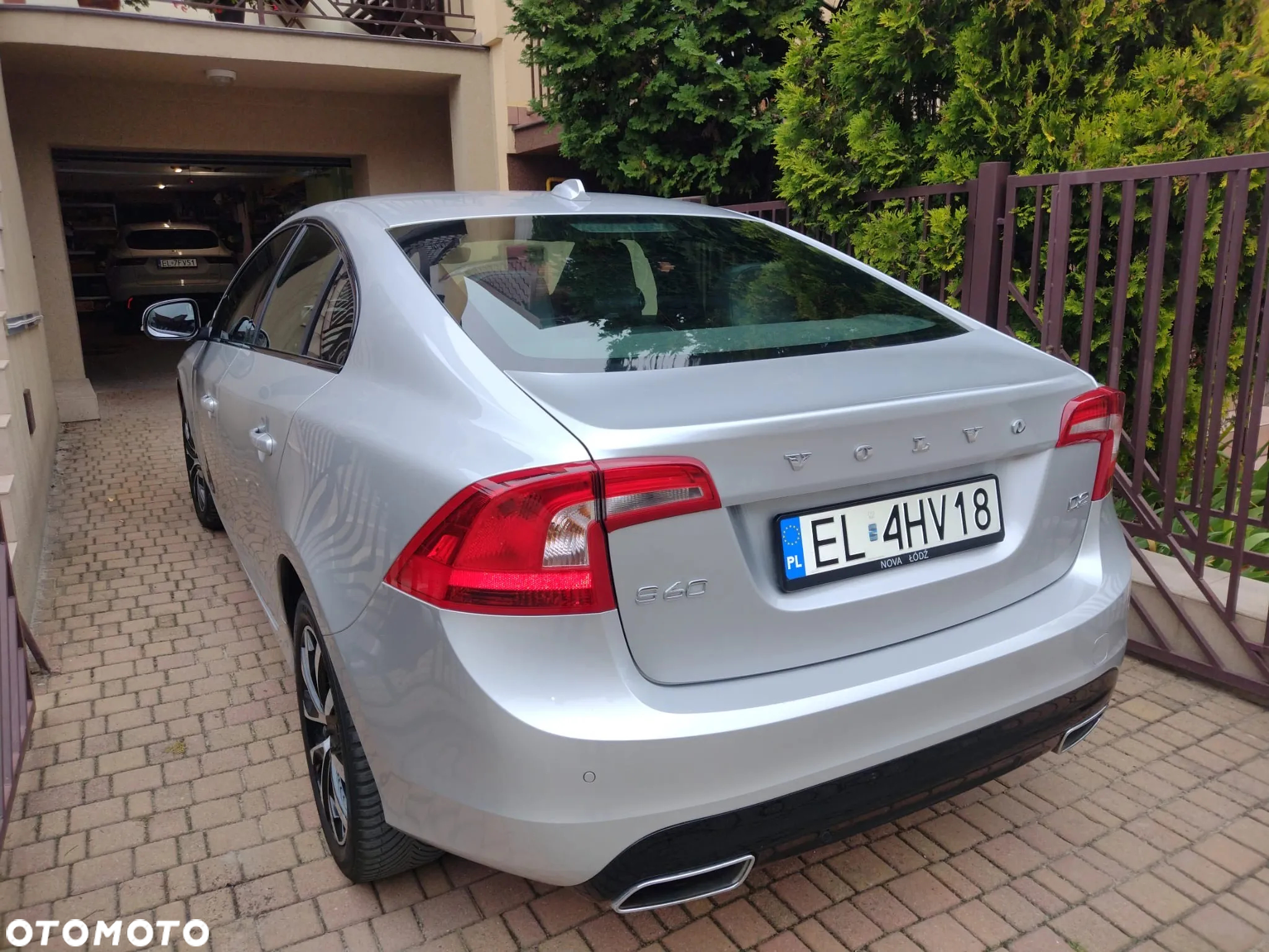 Volvo S60 D2 Drive-E Momentum - 2