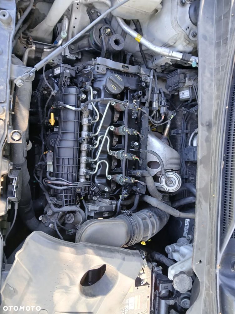 Hyundai ix35 1.7 CRDi 2WD blue Finale Gold - 17