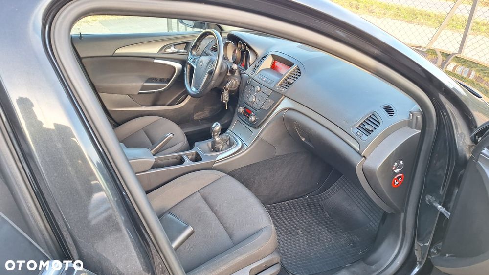 Opel Insignia - 22