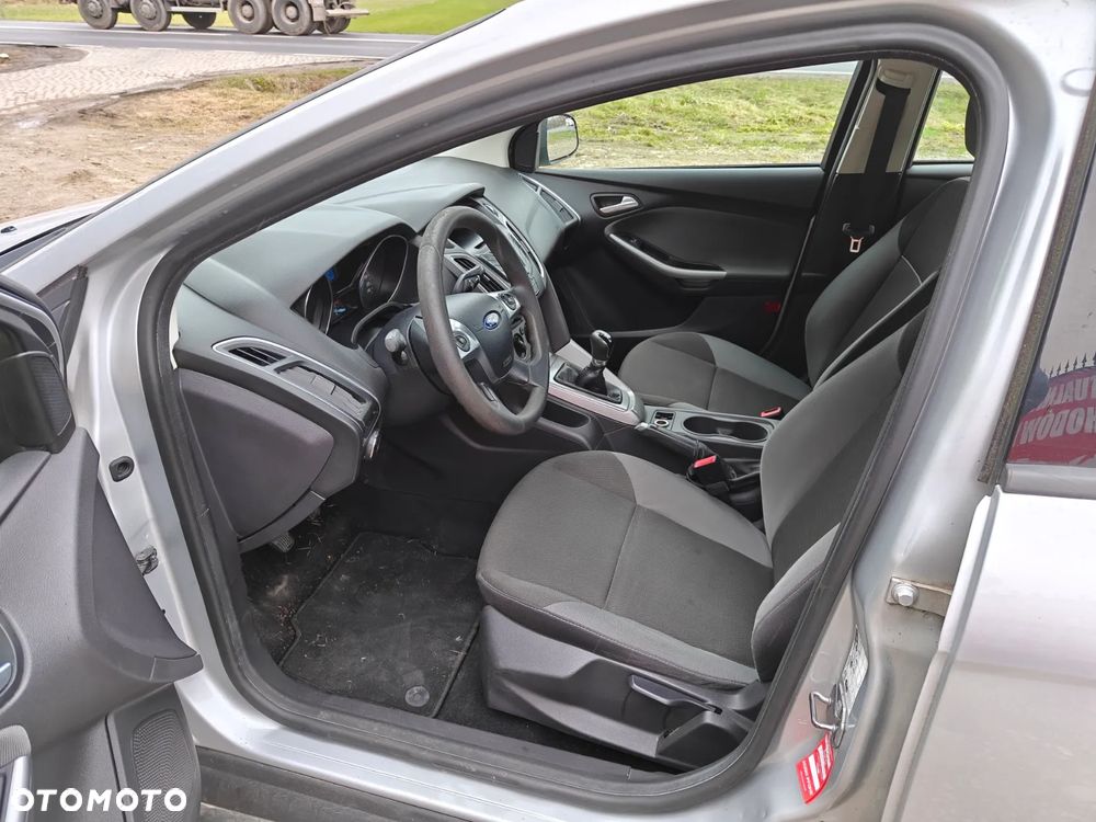 Ford Focus SW 1.6 Ti-VCT Trend - 9