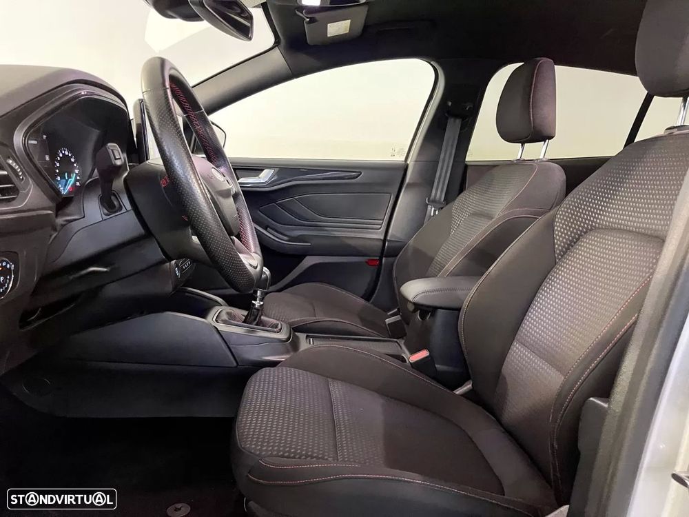 Ford Focus SW 1.5 TDCi EcoBlue ST-Line - 17