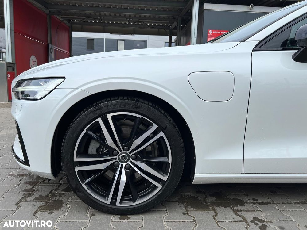 Volvo V60 T6 AWD Twin Engine Geartronic R-Design - 10