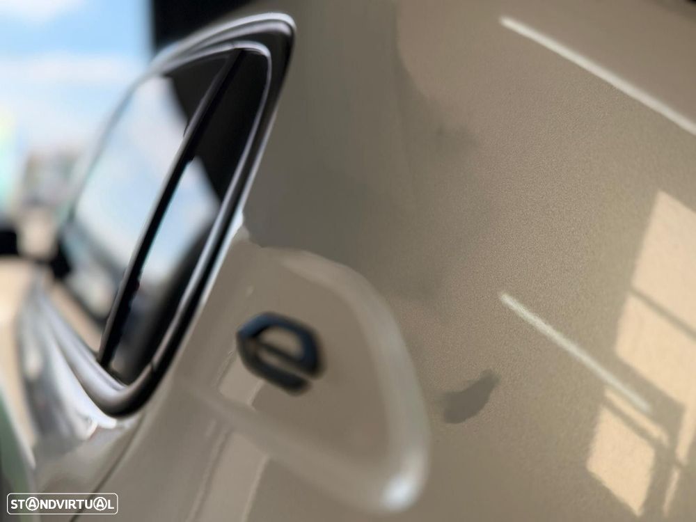 Peugeot e-208 50 kWh Allure - 11