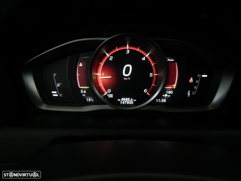 Volvo XC 60 2.0 D3 Dynamic Edition Geartronic - 26