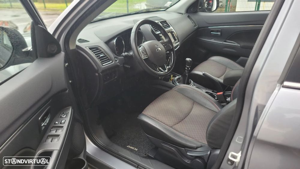 Mitsubishi ASX 1.6 DI-D Intense Black Edition - 15