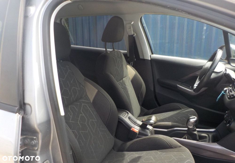 Peugeot 2008 - 15