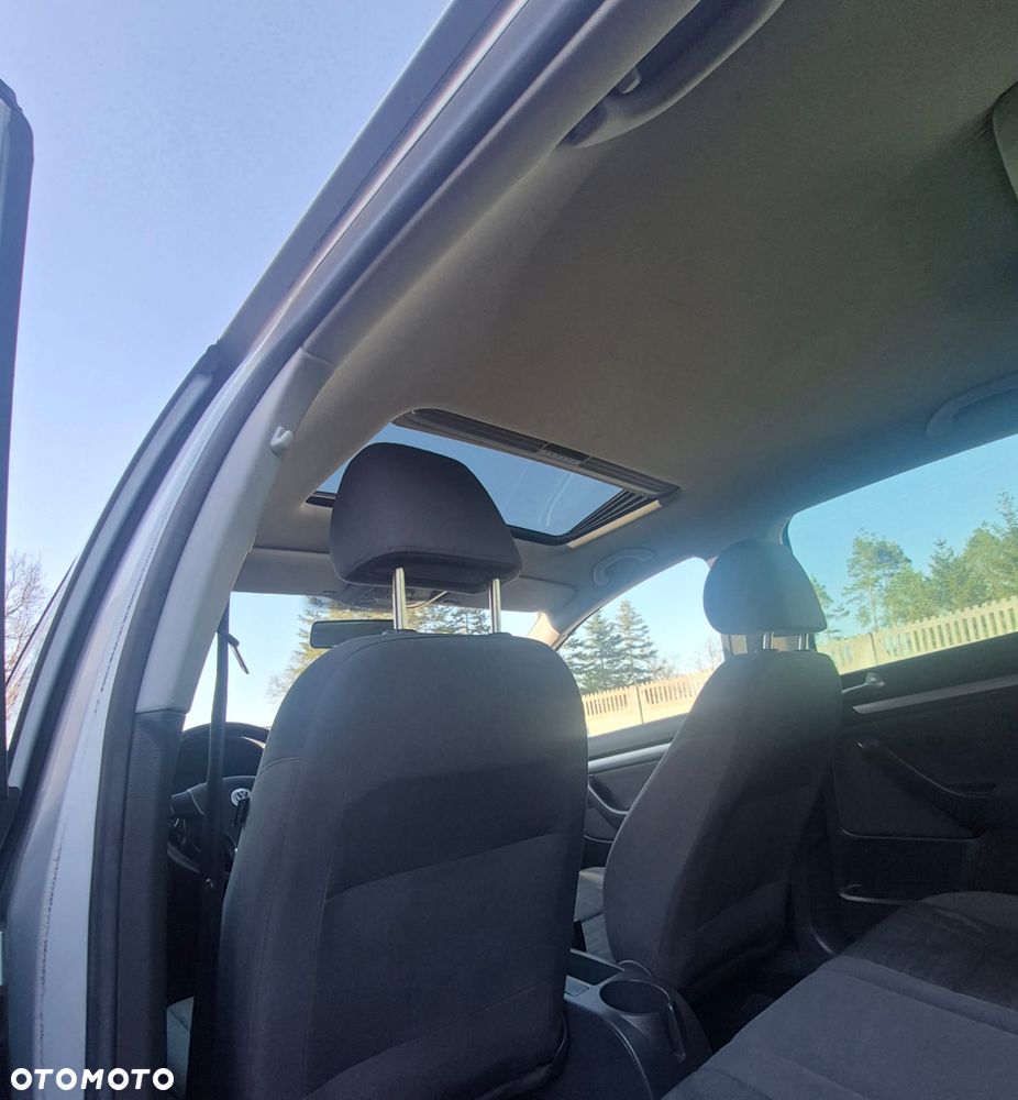 Volkswagen Golf 1.6 FSI Goal - 22