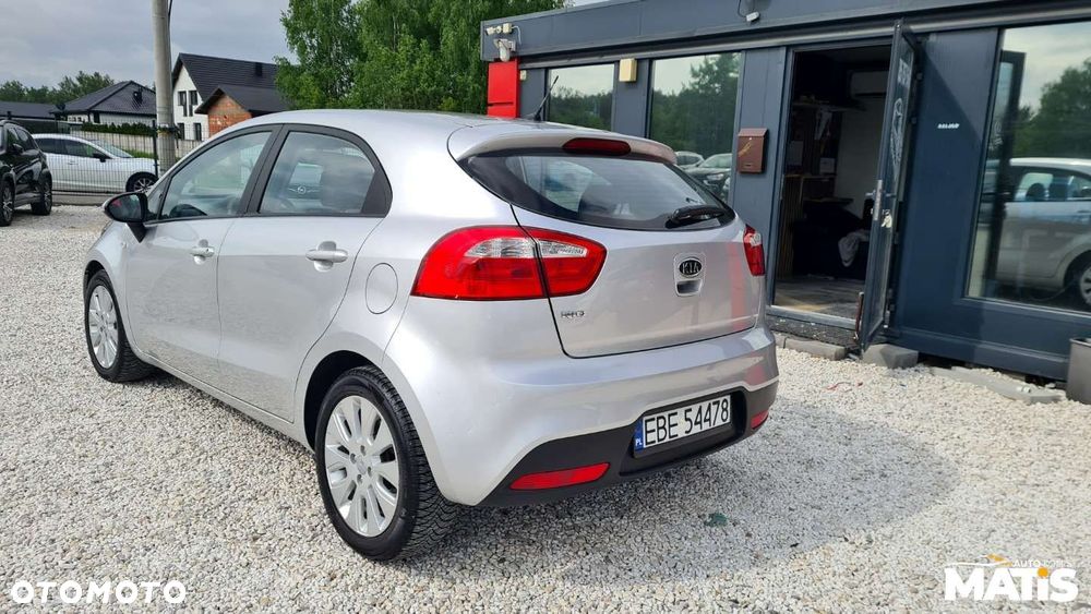 Kia Rio - 2