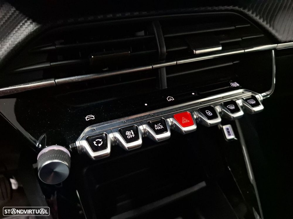 Peugeot 2008 1.2 PureTech Active - 19