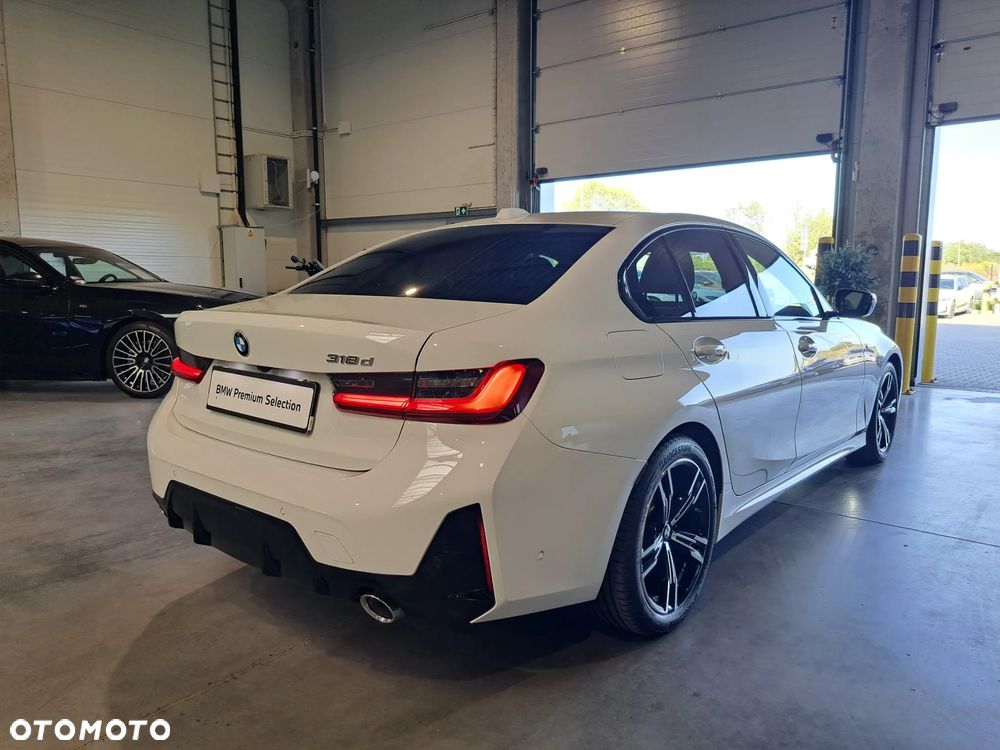 BMW Seria 3 318d mHEV M Sport - 6