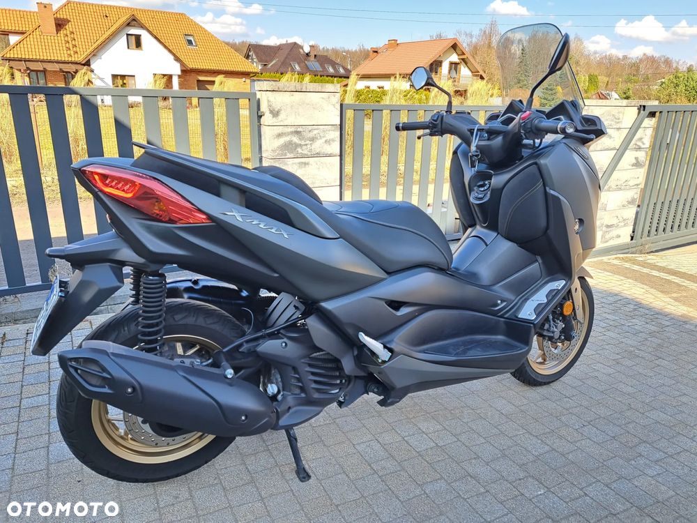 Yamaha X-max - 19