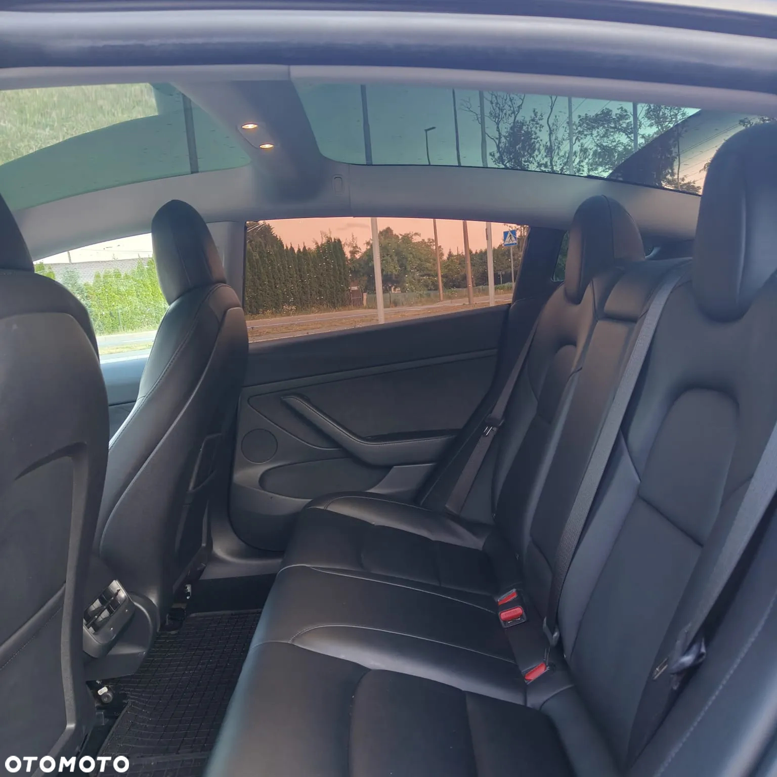 Tesla Model 3 Performance AWD - 11