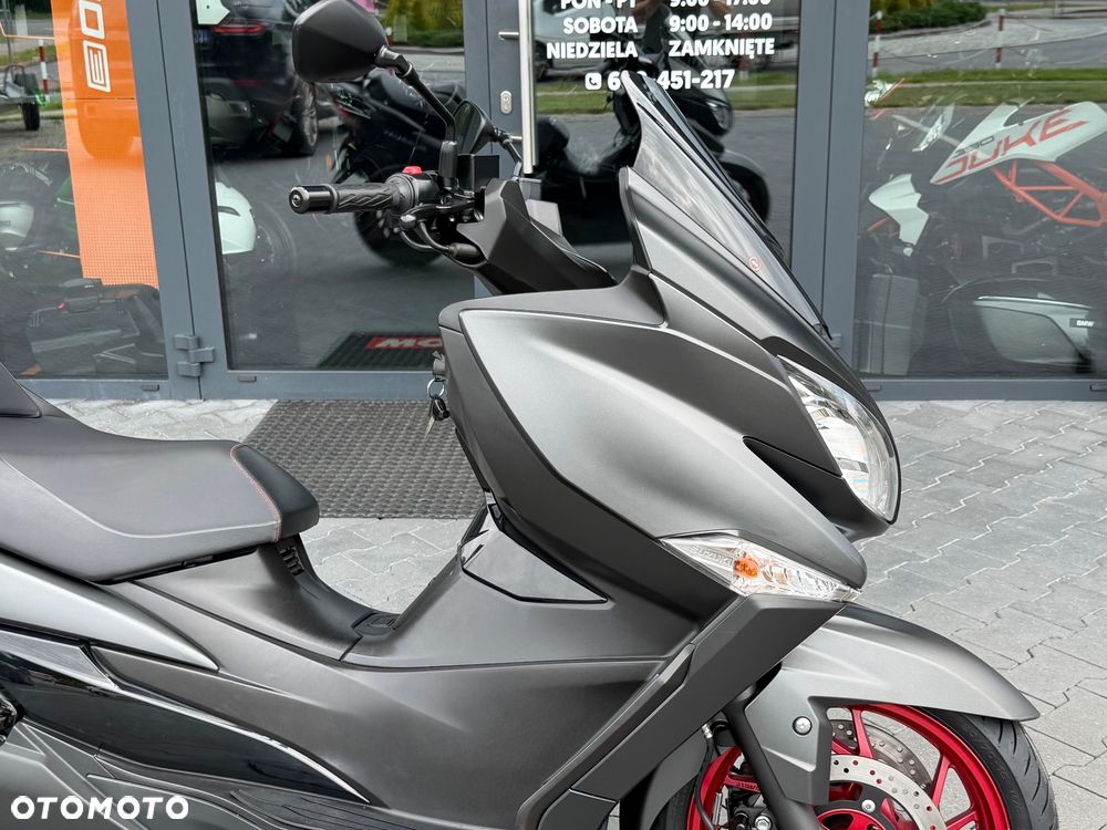 Suzuki Burgman - 9