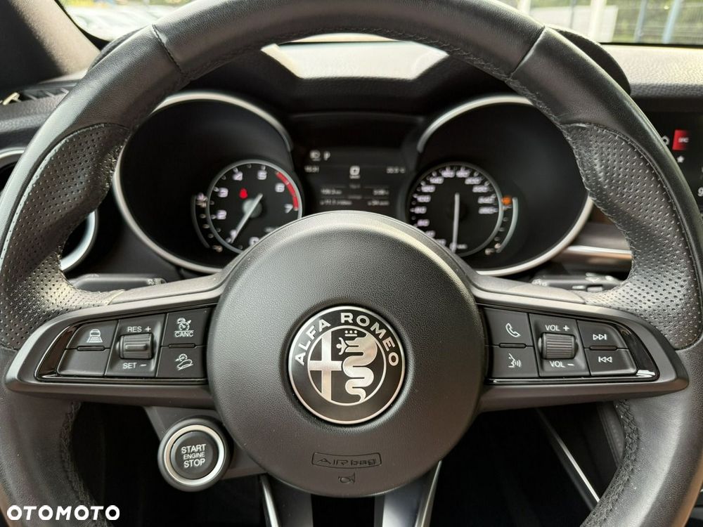 Alfa Romeo Stelvio 2.0 Turbo TI Q4 - 31