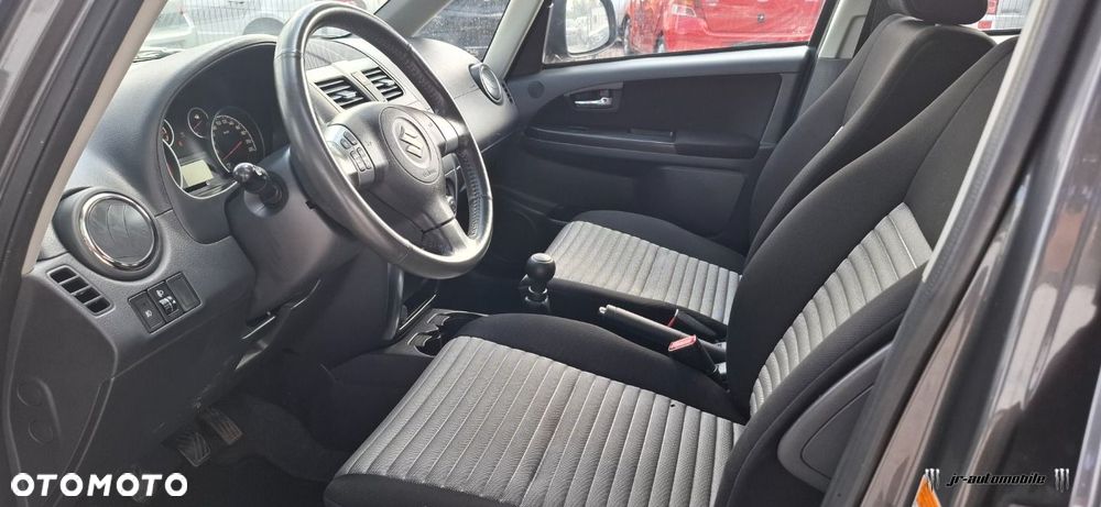 Suzuki SX4 - 7