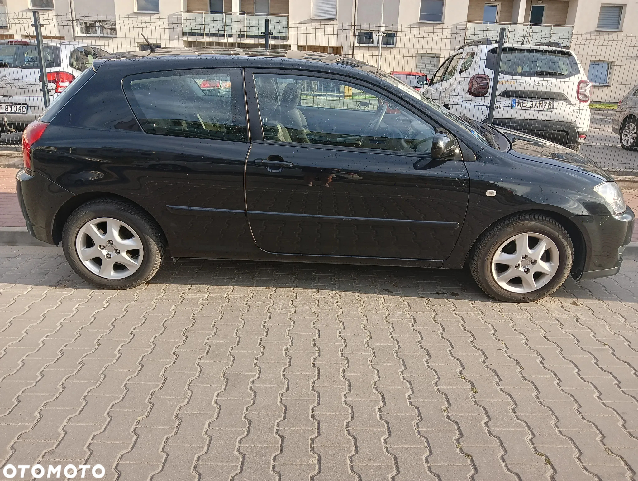 Toyota Corolla - 2