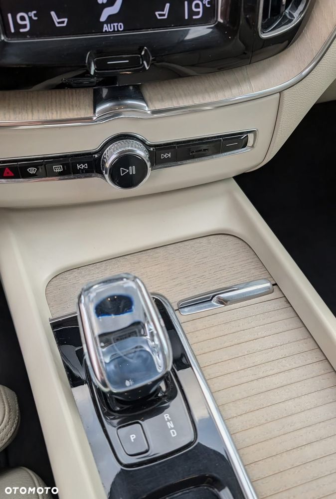 Volvo XC 60 B5 D AWD Inscription - 9