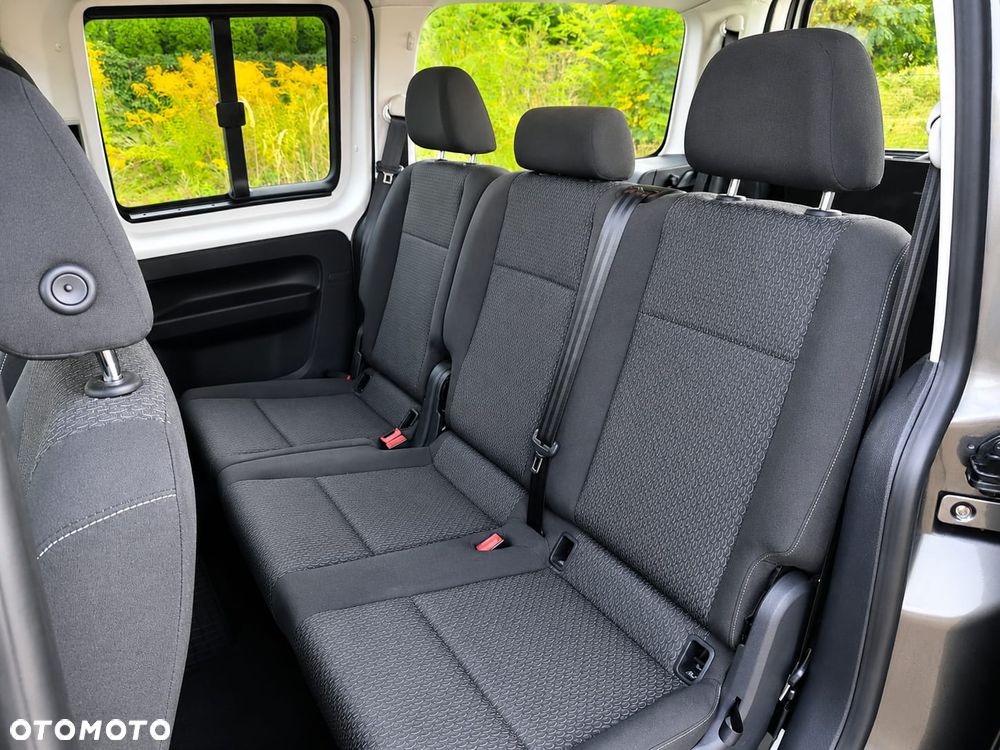 Volkswagen Caddy Maxi 2.0 TDI Comfortline - 15