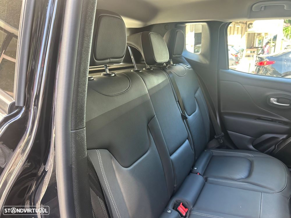 Jeep Renegade 1.3 T Limited DCT - 13