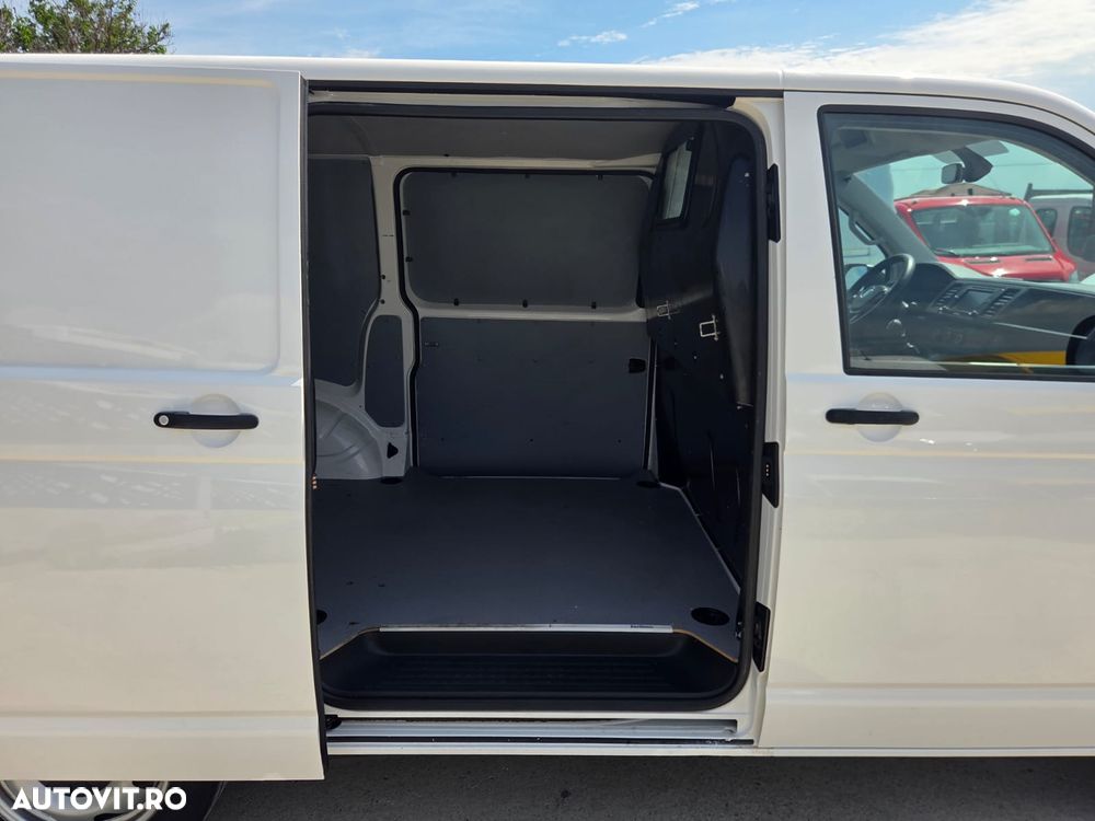 Volkswagen Transporter Business Line 204CP - 14