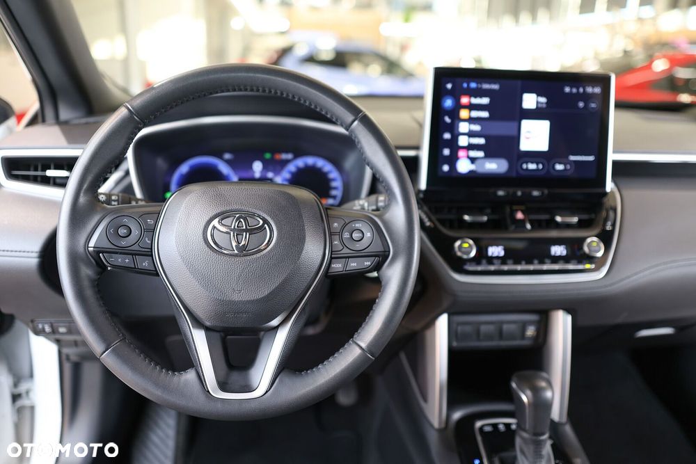 Toyota Corolla Cross - 25