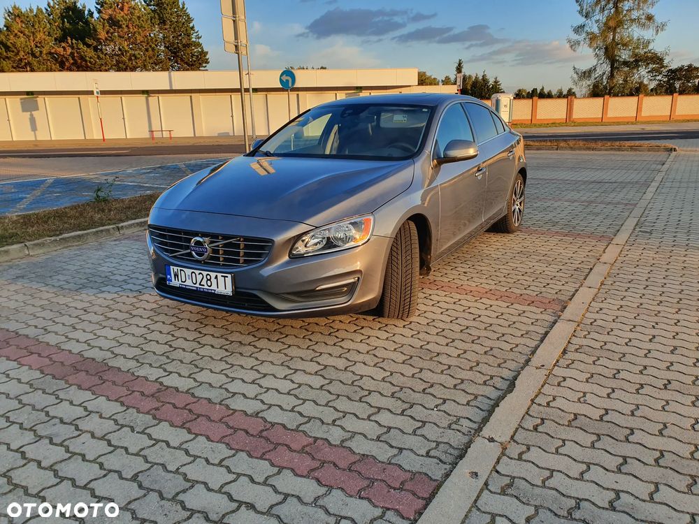 Volvo S60 - 17
