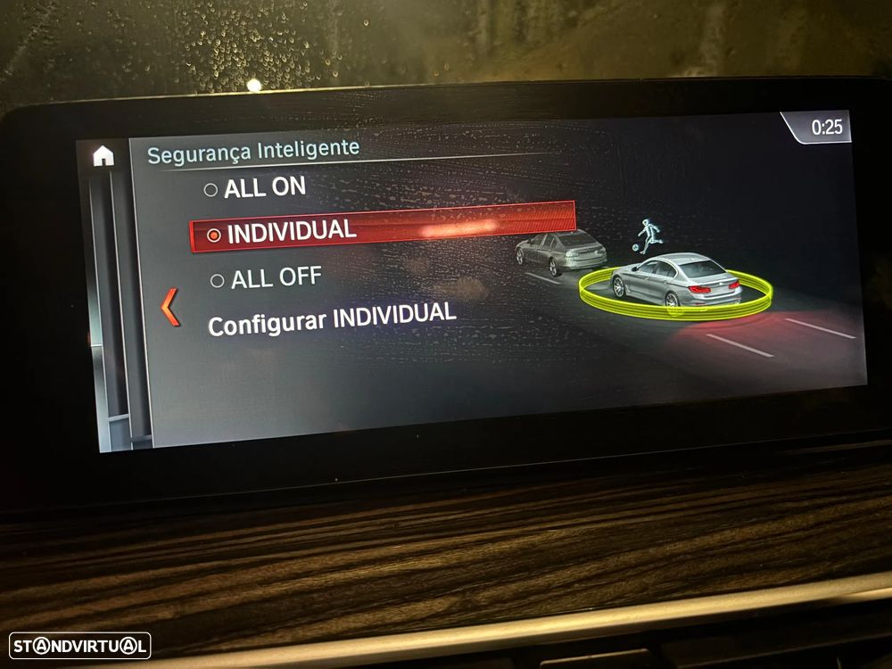 BMW 530 d Pack M Auto - 13