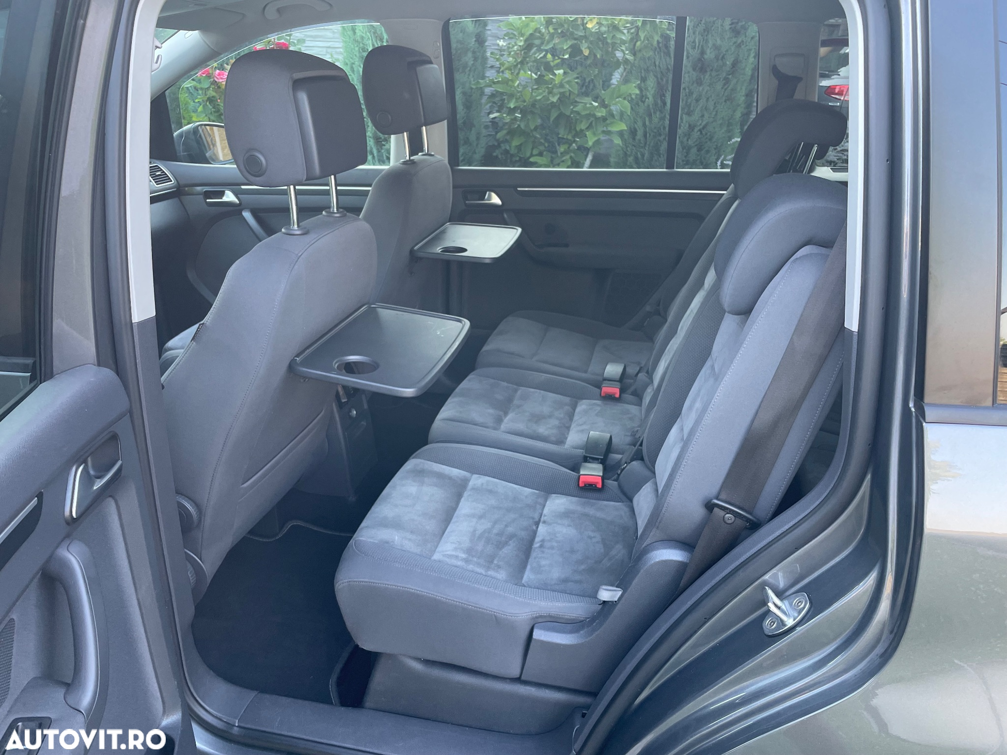 Volkswagen Touran - 20
