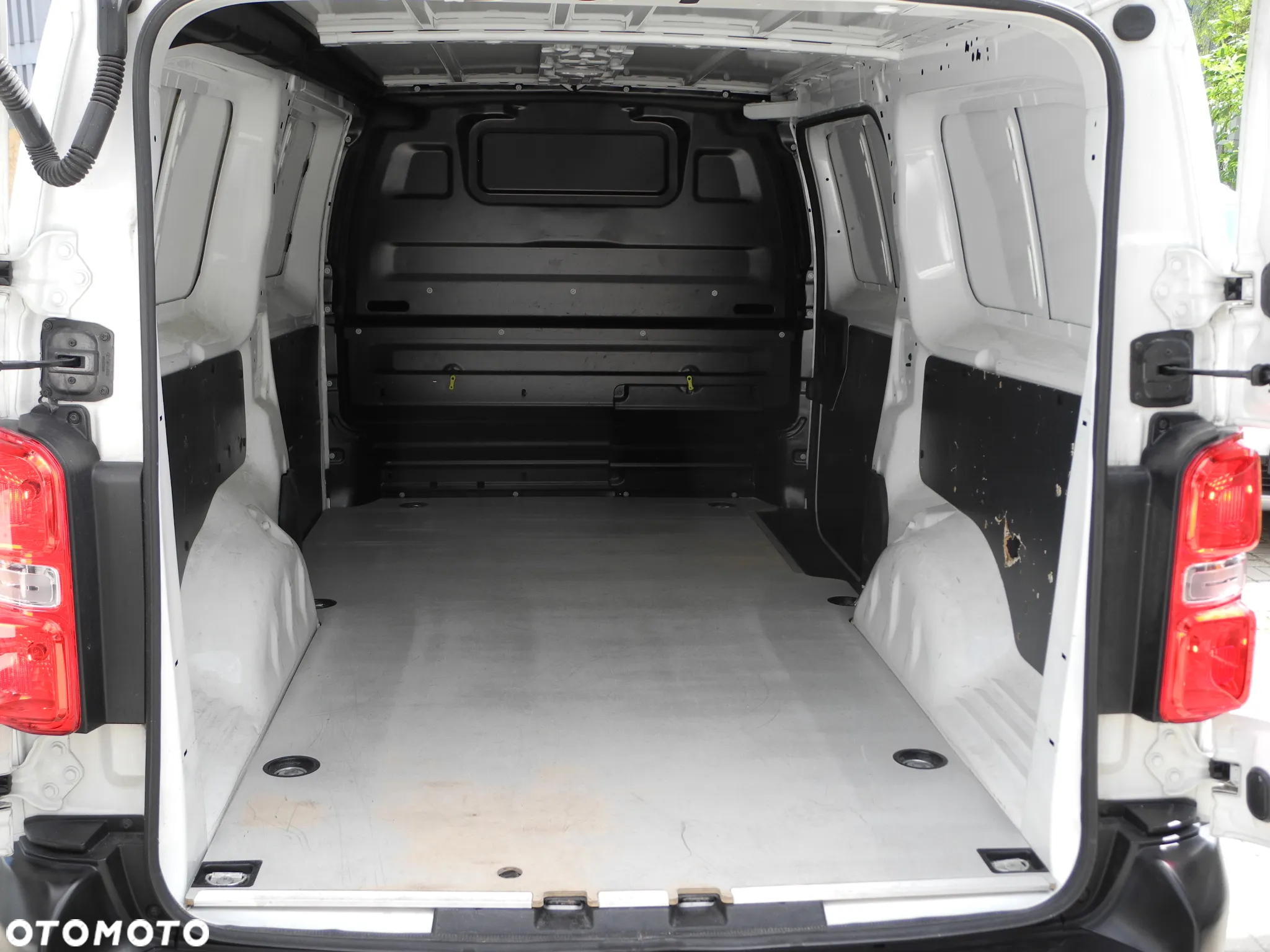 Opel Vivaro - 12