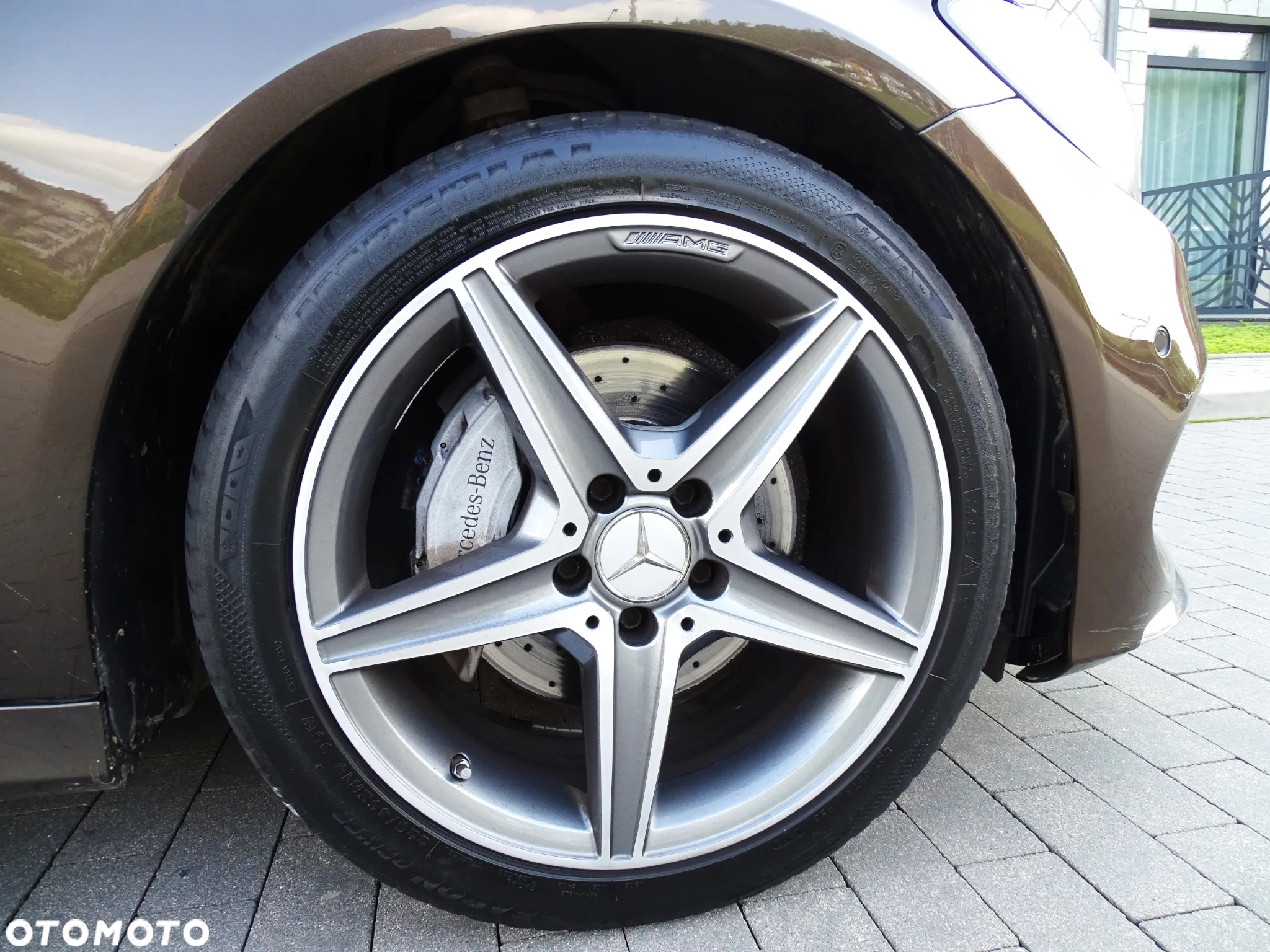Mercedes-Benz Klasa C 180 (BlueTEC) d T 7G-TRONIC AMG Line - 24