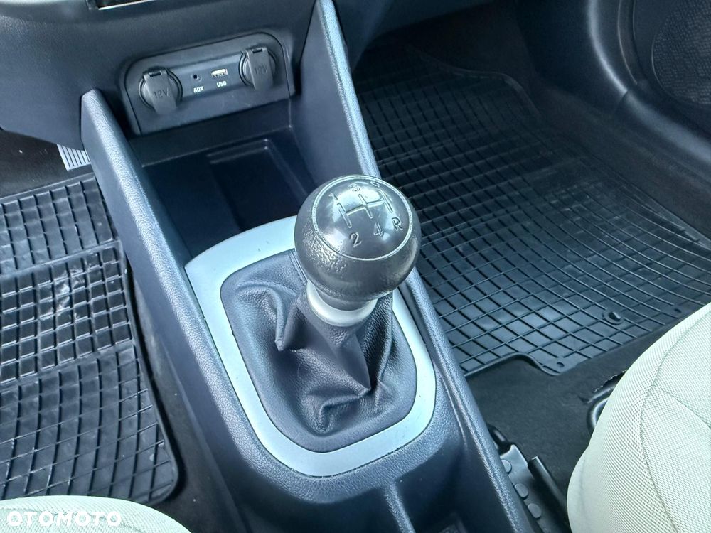 Kia Rio 1.2 M - 16