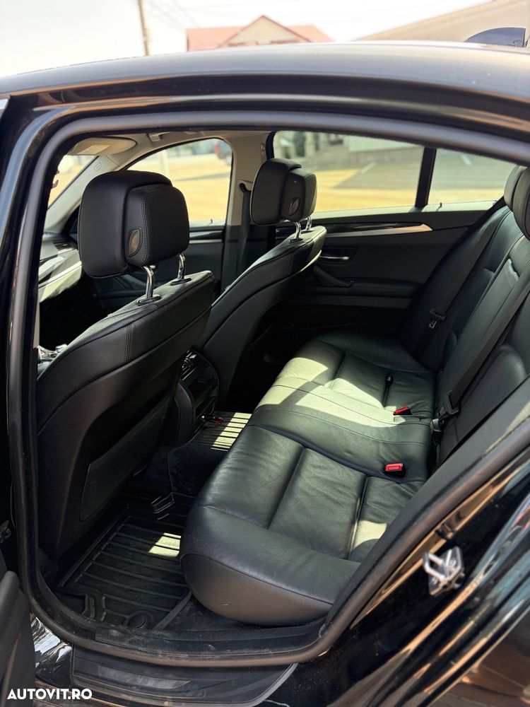 BMW Seria 5 520d Aut. - 8