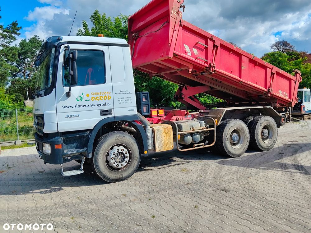 Mercedes-Benz Actros 3332 - 1