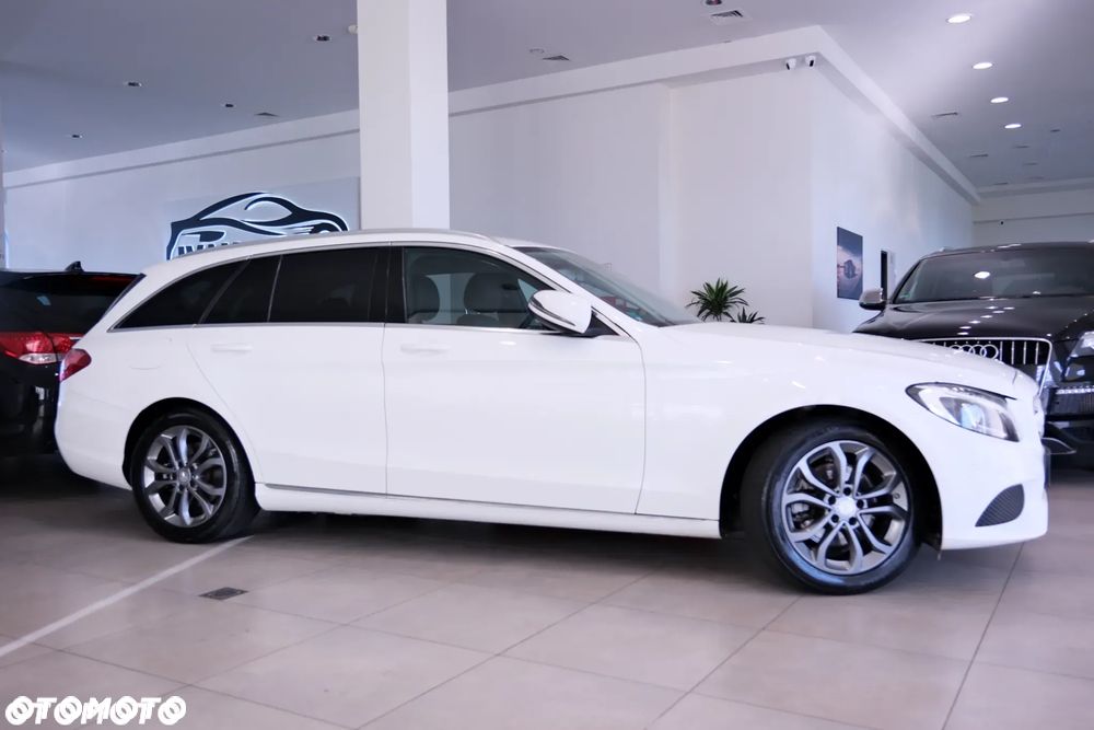 Mercedes-Benz Klasa C 200 7G-TRONIC - 4
