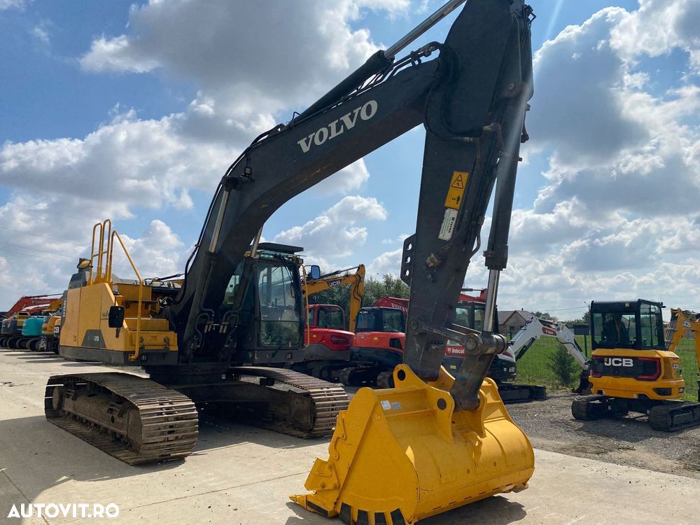 Volvo EC 250 EL Excavator - 4