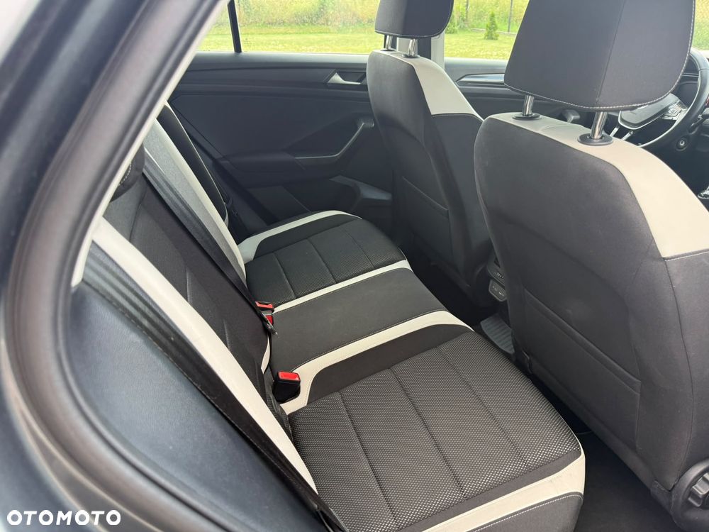 Volkswagen T-Roc 1.5 TSI GPF ACT Premium - 6