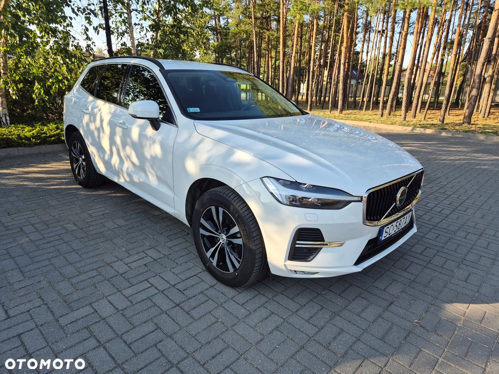 Volvo XC 60 B4 B Momentum Pro - 4