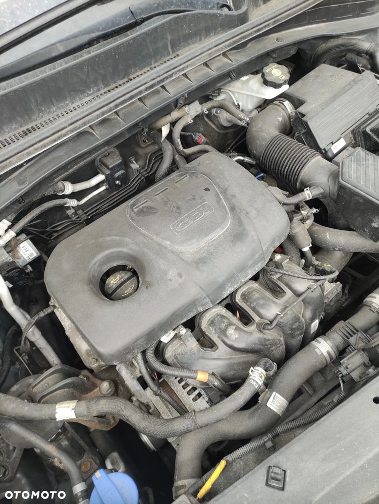 Kia Sportage 1.6 GDI S 2WD - 23
