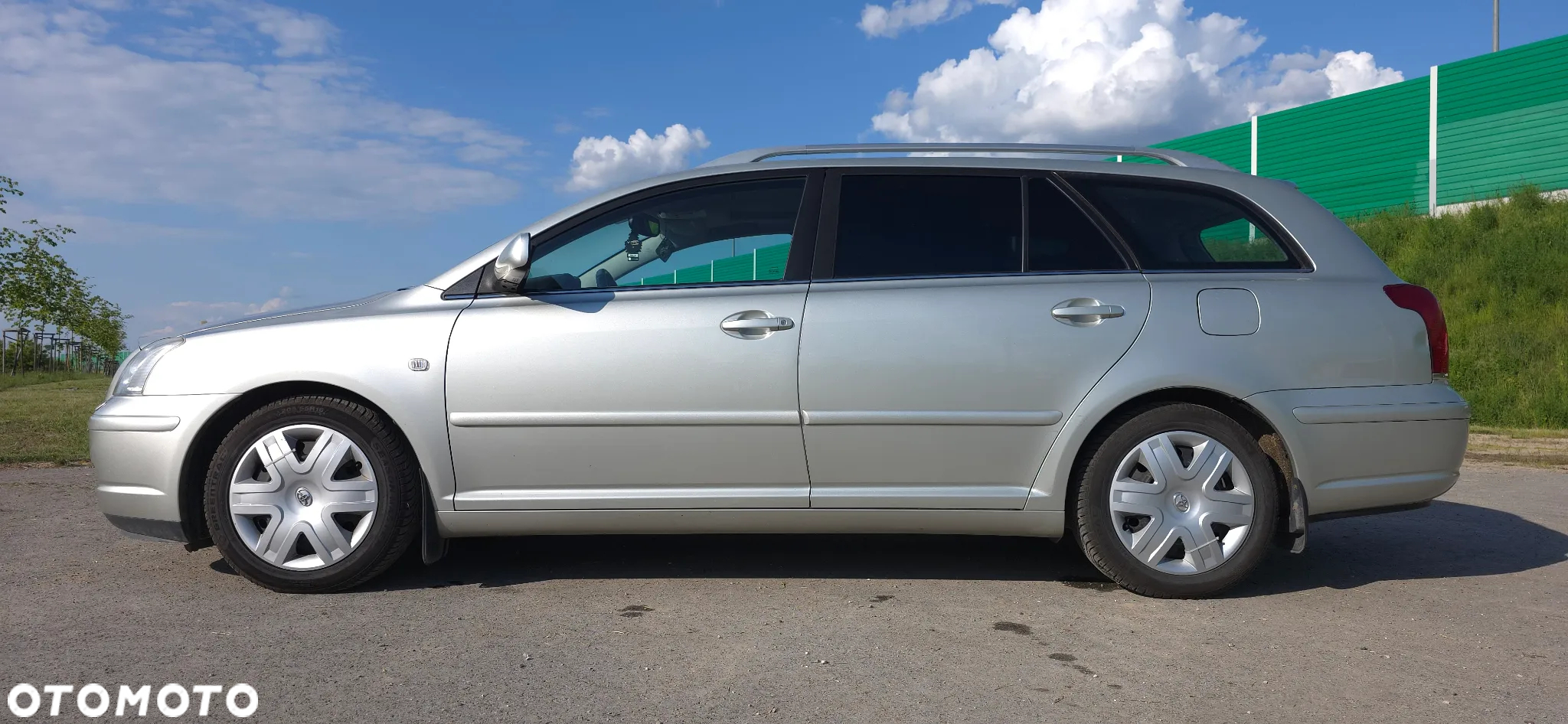 Toyota Avensis - 4