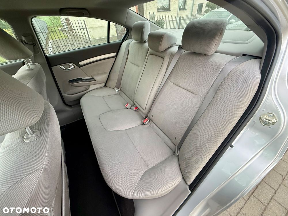 Honda Civic 1.8i-VTEC Executive - 23
