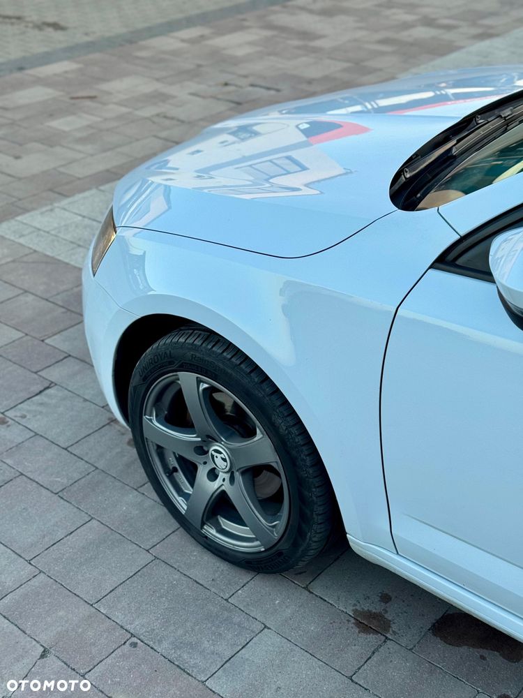 Skoda Octavia 2.0 TDI Ambition DSG - 10