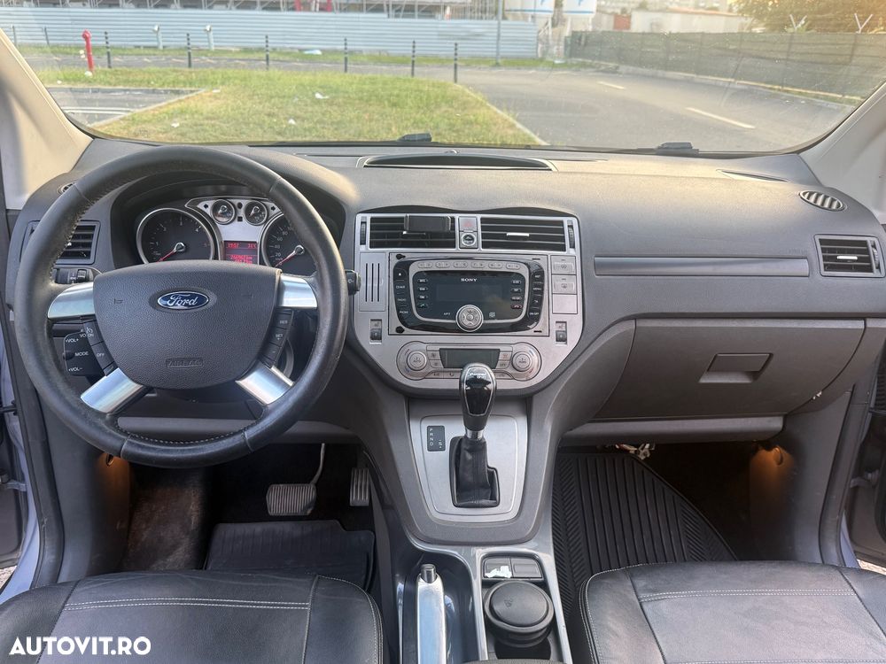 Ford Kuga 2.0 TDCi 4WD Powershift Titanium - 10