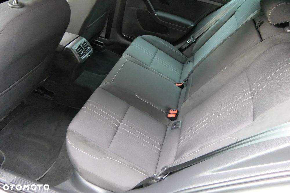 Volkswagen Golf Variant 2.0 TDI BMT 4Mot Highline - 17