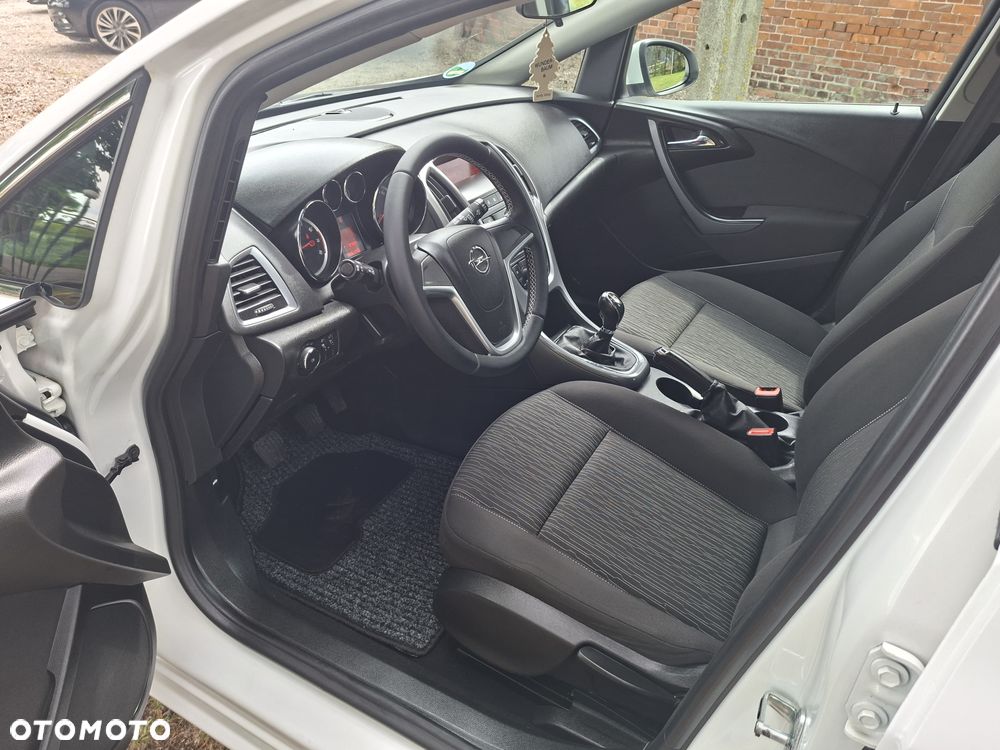 Opel Astra 1.4 Turbo Style - 11